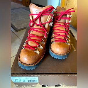 Women’s Danner Light Cascade Clovis Hiking Boot